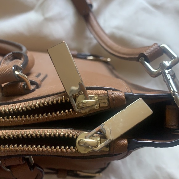 Tory Burch Robinson Multi Tote Top Handle Saffiano Leather Bag - Picture 3 of 8